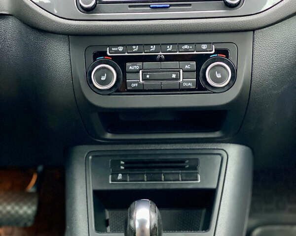 Белый Фольксваген Тигуан, объемом двигателя 2 л и пробегом 236 тыс. км за 13500 $, фото 36 на Automoto.ua