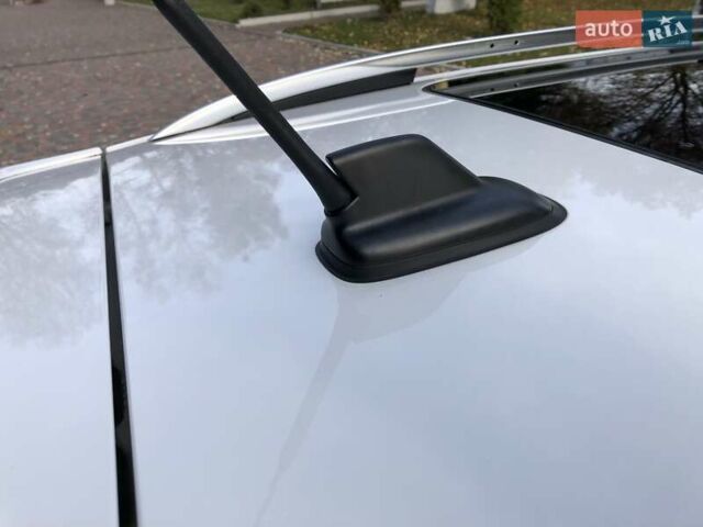 Білий Фольксваген Тігуан, об'ємом двигуна 2 л та пробігом 165 тис. км за 13600 $, фото 14 на Automoto.ua