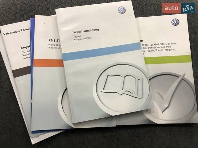 Білий Фольксваген Тігуан, об'ємом двигуна 2 л та пробігом 165 тис. км за 13600 $, фото 140 на Automoto.ua