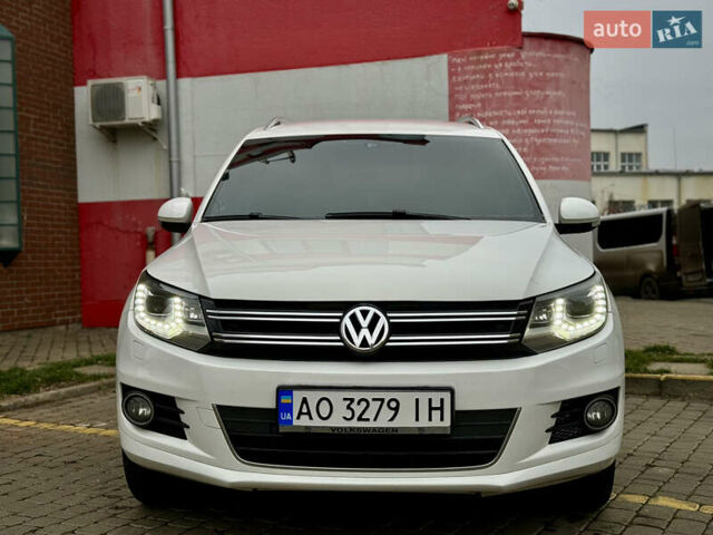 Белый Фольксваген Тигуан, объемом двигателя 1.97 л и пробегом 257 тыс. км за 14999 $, фото 12 на Automoto.ua