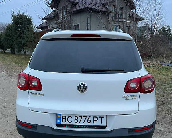 Белый Фольксваген Тигуан, объемом двигателя 1.97 л и пробегом 318 тыс. км за 13300 $, фото 8 на Automoto.ua