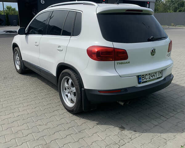 Білий Фольксваген Тігуан, об'ємом двигуна 2 л та пробігом 255 тис. км за 14700 $, фото 8 на Automoto.ua