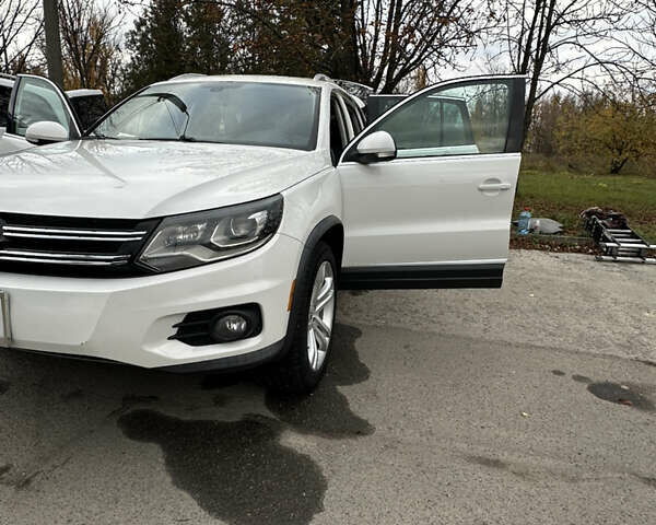 Белый Фольксваген Тигуан, объемом двигателя 1.98 л и пробегом 215 тыс. км за 12500 $, фото 13 на Automoto.ua