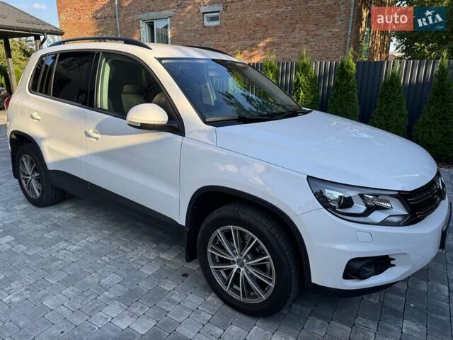 Белый Фольксваген Тигуан, объемом двигателя 1.98 л и пробегом 138 тыс. км за 12500 $, фото 4 на Automoto.ua