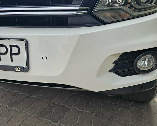 Білий Фольксваген Тігуан, об'ємом двигуна 1.98 л та пробігом 162 тис. км за 11800 $, фото 11 на Automoto.ua