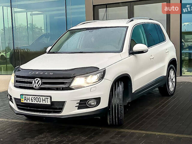 Белый Фольксваген Тигуан, объемом двигателя 2 л и пробегом 236 тыс. км за 13500 $, фото 12 на Automoto.ua