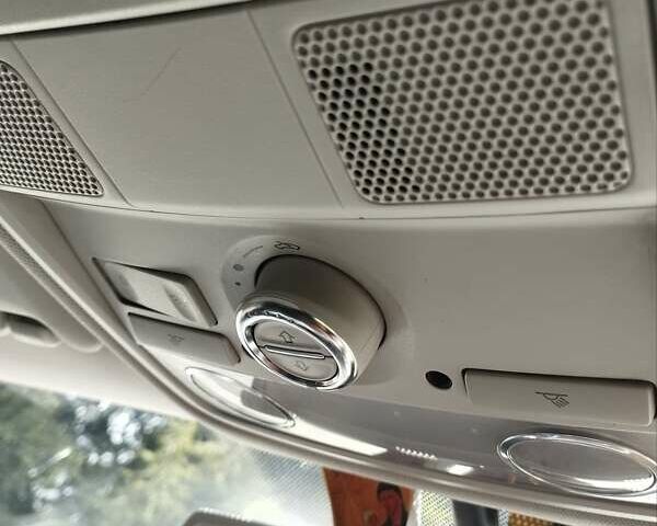 Белый Фольксваген Тигуан, объемом двигателя 2 л и пробегом 217 тыс. км за 12450 $, фото 43 на Automoto.ua