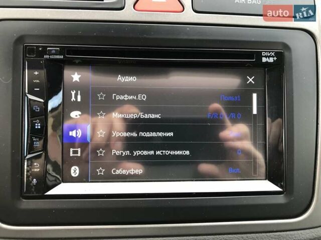 Білий Фольксваген Тігуан, об'ємом двигуна 2 л та пробігом 165 тис. км за 13600 $, фото 95 на Automoto.ua