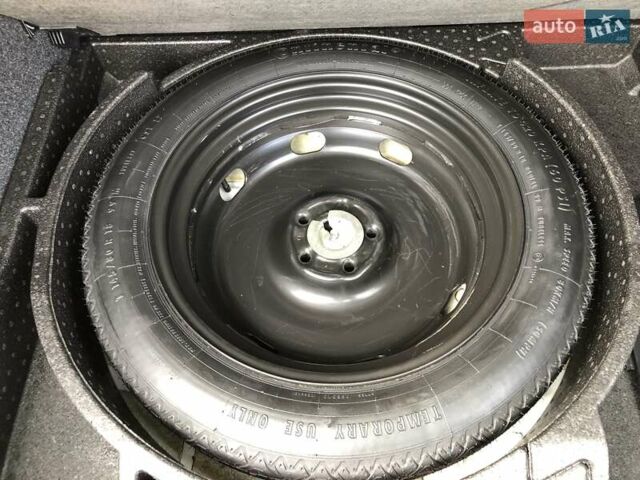 Білий Фольксваген Тігуан, об'ємом двигуна 2 л та пробігом 165 тис. км за 13600 $, фото 83 на Automoto.ua