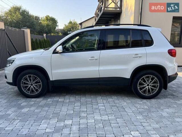 Белый Фольксваген Тигуан, объемом двигателя 1.98 л и пробегом 138 тыс. км за 12500 $, фото 3 на Automoto.ua