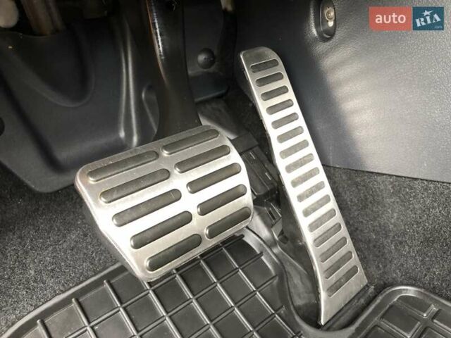 Білий Фольксваген Тігуан, об'ємом двигуна 2 л та пробігом 165 тис. км за 13600 $, фото 65 на Automoto.ua