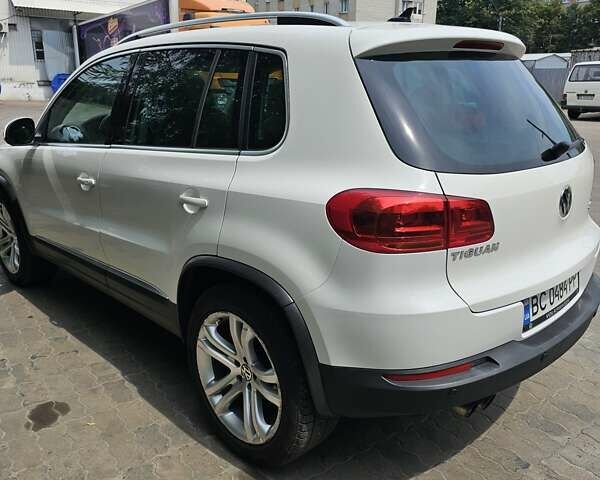 Білий Фольксваген Тігуан, об'ємом двигуна 1.98 л та пробігом 162 тис. км за 11800 $, фото 9 на Automoto.ua