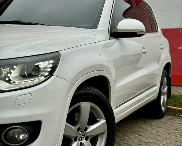 Белый Фольксваген Тигуан, объемом двигателя 1.97 л и пробегом 257 тыс. км за 14999 $, фото 9 на Automoto.ua