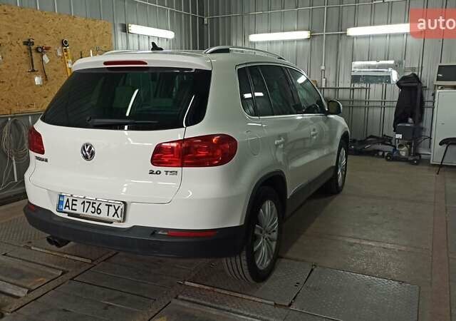 Белый Фольксваген Тигуан, объемом двигателя 1.98 л и пробегом 240 тыс. км за 13500 $, фото 4 на Automoto.ua
