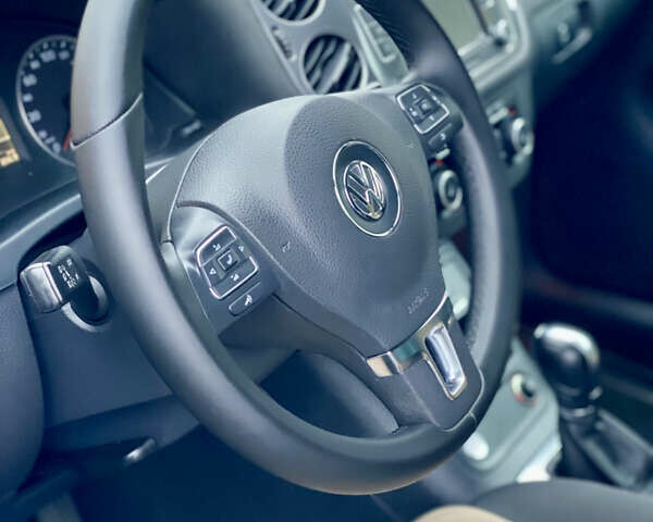 Белый Фольксваген Тигуан, объемом двигателя 2 л и пробегом 236 тыс. км за 13500 $, фото 29 на Automoto.ua