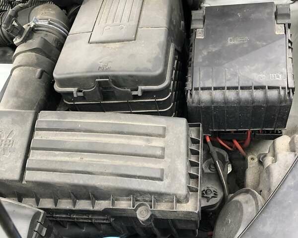 Білий Фольксваген Тігуан, об'ємом двигуна 2 л та пробігом 165 тис. км за 13600 $, фото 87 на Automoto.ua