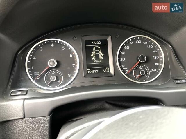 Білий Фольксваген Тігуан, об'ємом двигуна 2 л та пробігом 165 тис. км за 13600 $, фото 59 на Automoto.ua