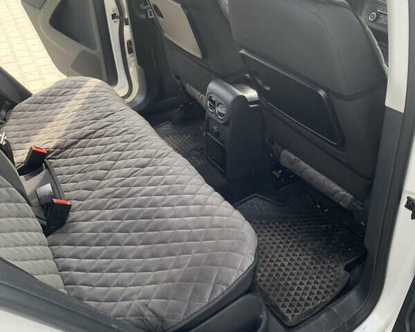 Білий Фольксваген Тігуан, об'ємом двигуна 2 л та пробігом 255 тис. км за 14700 $, фото 18 на Automoto.ua