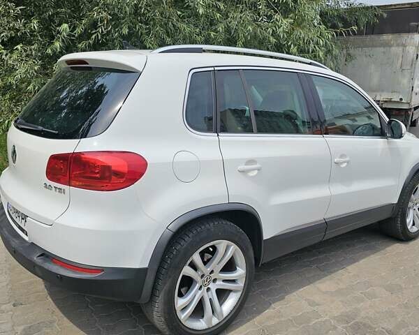 Білий Фольксваген Тігуан, об'ємом двигуна 1.98 л та пробігом 162 тис. км за 11800 $, фото 3 на Automoto.ua