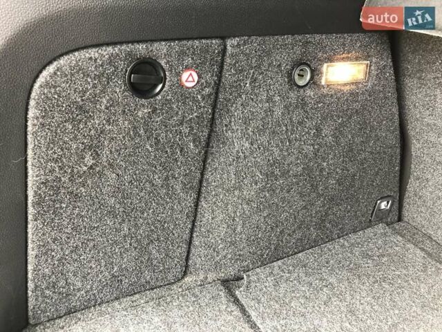 Білий Фольксваген Тігуан, об'ємом двигуна 2 л та пробігом 165 тис. км за 13600 $, фото 80 на Automoto.ua