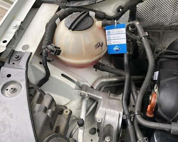 Білий Фольксваген Тігуан, об'ємом двигуна 2 л та пробігом 165 тис. км за 13600 $, фото 86 на Automoto.ua