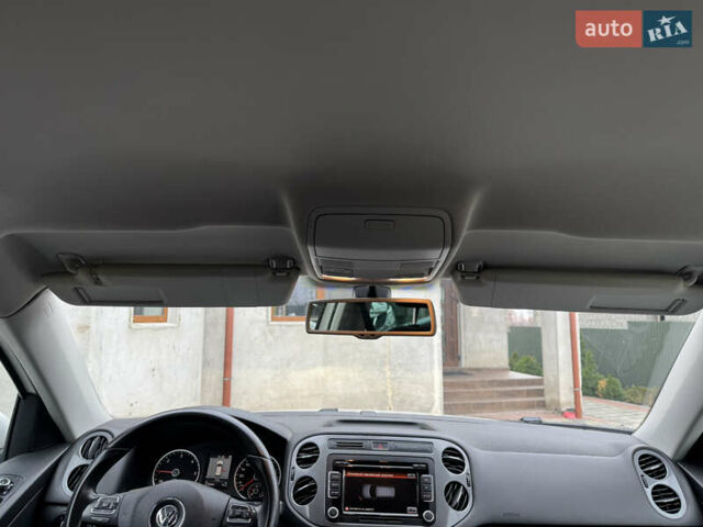 Белый Фольксваген Тигуан, объемом двигателя 1.97 л и пробегом 270 тыс. км за 12600 $, фото 8 на Automoto.ua