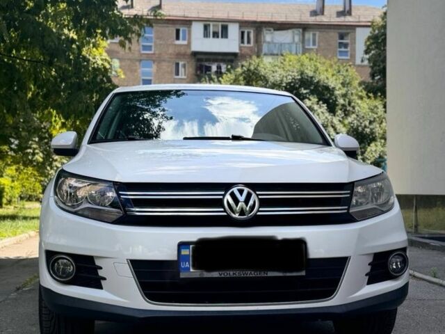 Белый Фольксваген Тигуан, объемом двигателя 2 л и пробегом 250 тыс. км за 10900 $, фото 10 на Automoto.ua