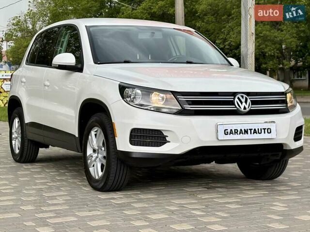 Білий Фольксваген Тігуан, об'ємом двигуна 1.98 л та пробігом 143 тис. км за 10400 $, фото 3 на Automoto.ua