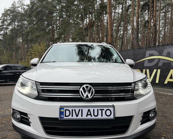 Білий Фольксваген Тігуан, об'ємом двигуна 2 л та пробігом 200 тис. км за 15300 $, фото 2 на Automoto.ua
