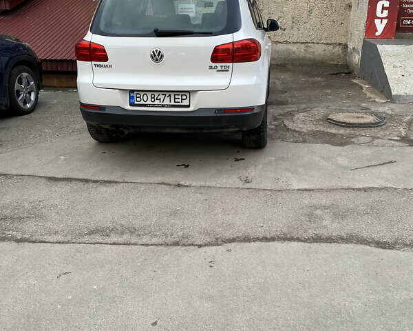 Белый Фольксваген Тигуан, объемом двигателя 1.97 л и пробегом 183 тыс. км за 13000 $, фото 5 на Automoto.ua