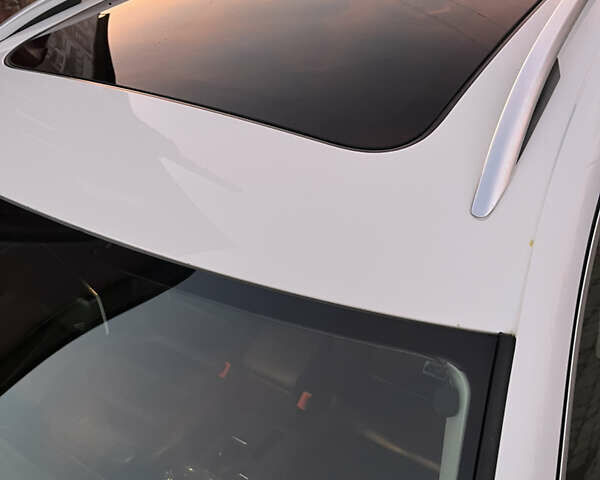 Белый Фольксваген Тигуан, объемом двигателя 1.97 л и пробегом 225 тыс. км за 14900 $, фото 6 на Automoto.ua