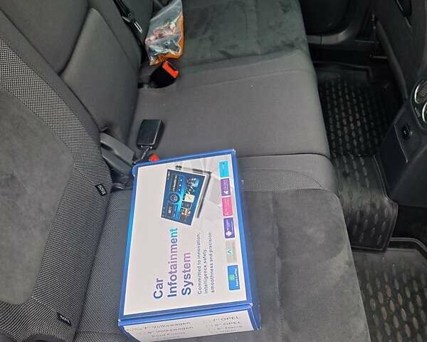 Білий Фольксваген Тігуан, об'ємом двигуна 2 л та пробігом 107 тис. км за 17000 $, фото 19 на Automoto.ua