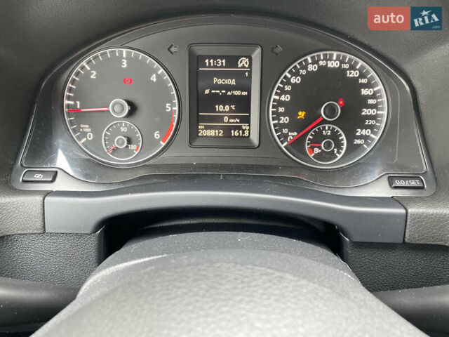 Белый Фольксваген Тигуан, объемом двигателя 1.97 л и пробегом 208 тыс. км за 12600 $, фото 8 на Automoto.ua
