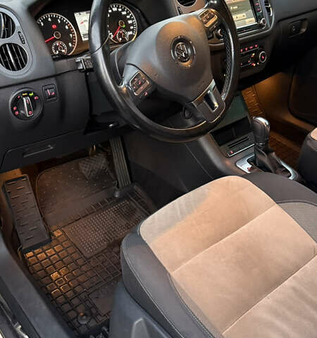 Білий Фольксваген Тігуан, об'ємом двигуна 2 л та пробігом 91 тис. км за 14900 $, фото 17 на Automoto.ua