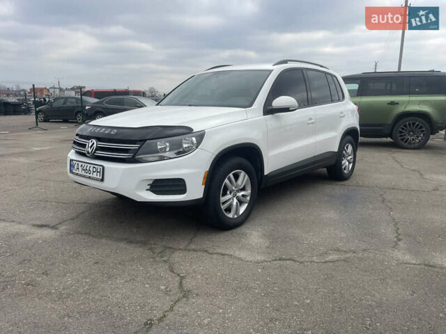 Білий Фольксваген Тігуан, об'ємом двигуна 1.98 л та пробігом 229 тис. км за 10500 $, фото 1 на Automoto.ua