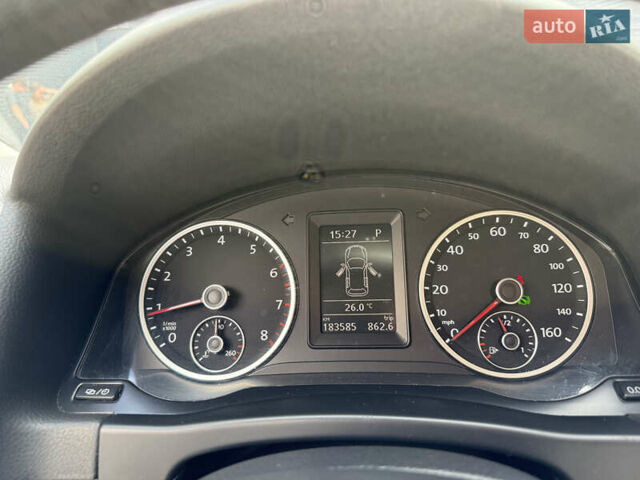 Белый Фольксваген Тигуан, объемом двигателя 2 л и пробегом 183 тыс. км за 11000 $, фото 16 на Automoto.ua