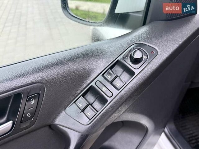 Белый Фольксваген Тигуан, объемом двигателя 1.98 л и пробегом 143 тыс. км за 9999 $, фото 42 на Automoto.ua