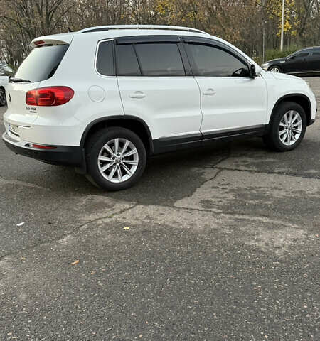 Білий Фольксваген Тігуан, об'ємом двигуна 2 л та пробігом 91 тис. км за 14900 $, фото 8 на Automoto.ua