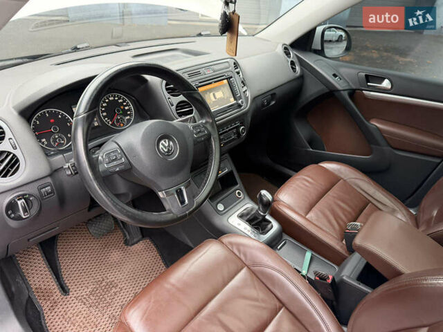 Белый Фольксваген Тигуан, объемом двигателя 1.97 л и пробегом 205 тыс. км за 14900 $, фото 6 на Automoto.ua