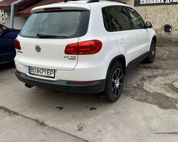 Белый Фольксваген Тигуан, объемом двигателя 1.97 л и пробегом 183 тыс. км за 13000 $, фото 6 на Automoto.ua