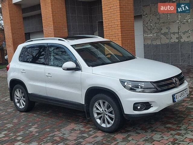 Білий Фольксваген Тігуан, об'ємом двигуна 2 л та пробігом 107 тис. км за 17000 $, фото 30 на Automoto.ua