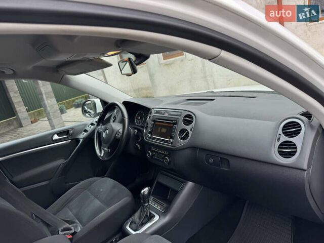 Белый Фольксваген Тигуан, объемом двигателя 1.97 л и пробегом 270 тыс. км за 12600 $, фото 6 на Automoto.ua