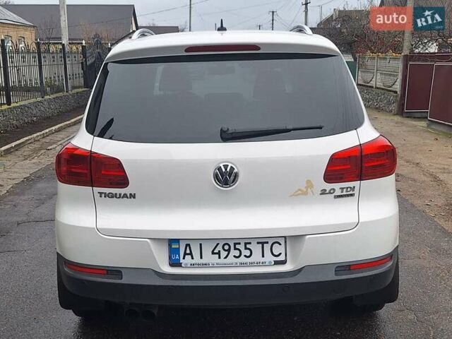 Білий Фольксваген Тігуан, об'ємом двигуна 2 л та пробігом 107 тис. км за 17000 $, фото 24 на Automoto.ua