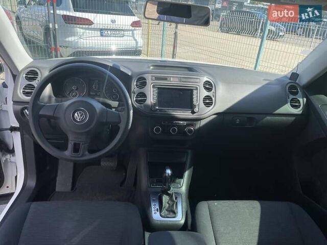Белый Фольксваген Тигуан, объемом двигателя 1.98 л и пробегом 220 тыс. км за 12850 $, фото 10 на Automoto.ua