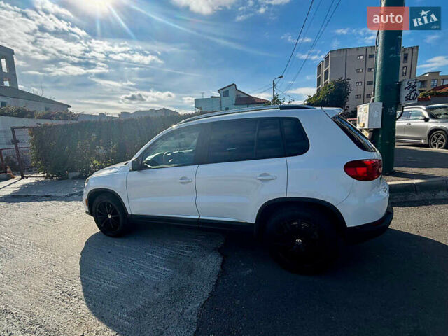 Белый Фольксваген Тигуан, объемом двигателя 1.98 л и пробегом 204 тыс. км за 10500 $, фото 2 на Automoto.ua