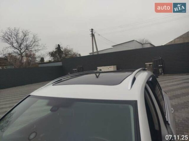 Білий Фольксваген Тігуан, об'ємом двигуна 2 л та пробігом 107 тис. км за 17000 $, фото 11 на Automoto.ua