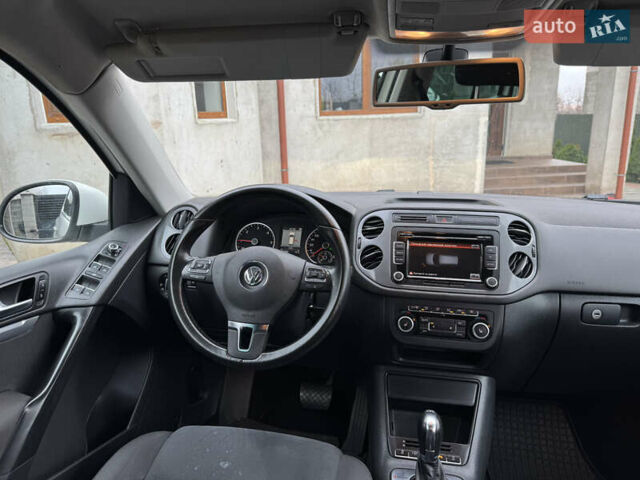 Белый Фольксваген Тигуан, объемом двигателя 1.97 л и пробегом 270 тыс. км за 12600 $, фото 10 на Automoto.ua