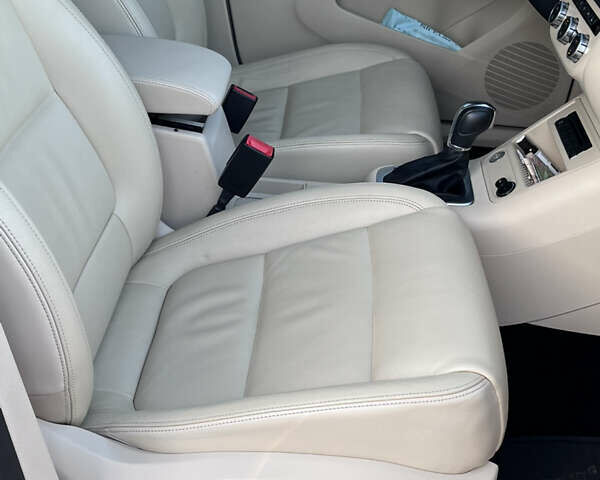 Белый Фольксваген Тигуан, объемом двигателя 1.98 л и пробегом 244 тыс. км за 13500 $, фото 15 на Automoto.ua