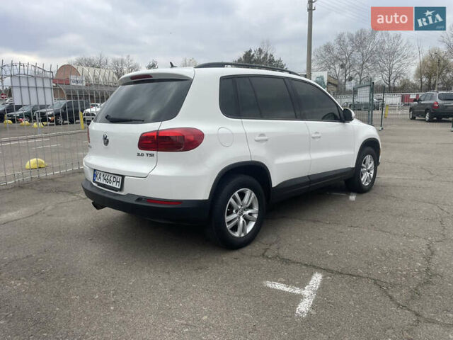 Білий Фольксваген Тігуан, об'ємом двигуна 1.98 л та пробігом 229 тис. км за 10500 $, фото 2 на Automoto.ua