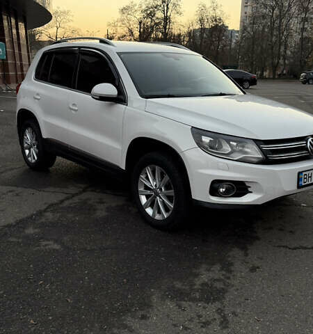Білий Фольксваген Тігуан, об'ємом двигуна 2 л та пробігом 91 тис. км за 14900 $, фото 9 на Automoto.ua